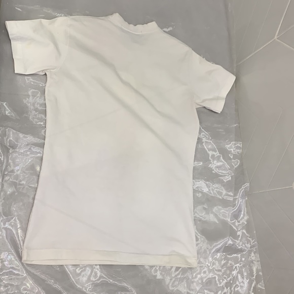 Like 🆕VTG ALFRED SUNG 90’ Embroidered 💯% Cotton Short Sleeves T-shirt - Picture 10 of 12